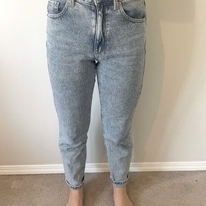 Garage Excellent Condition Mom jeans - Size 23